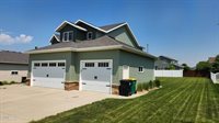 518 Medora Avenue, Bismarck, ND 58503