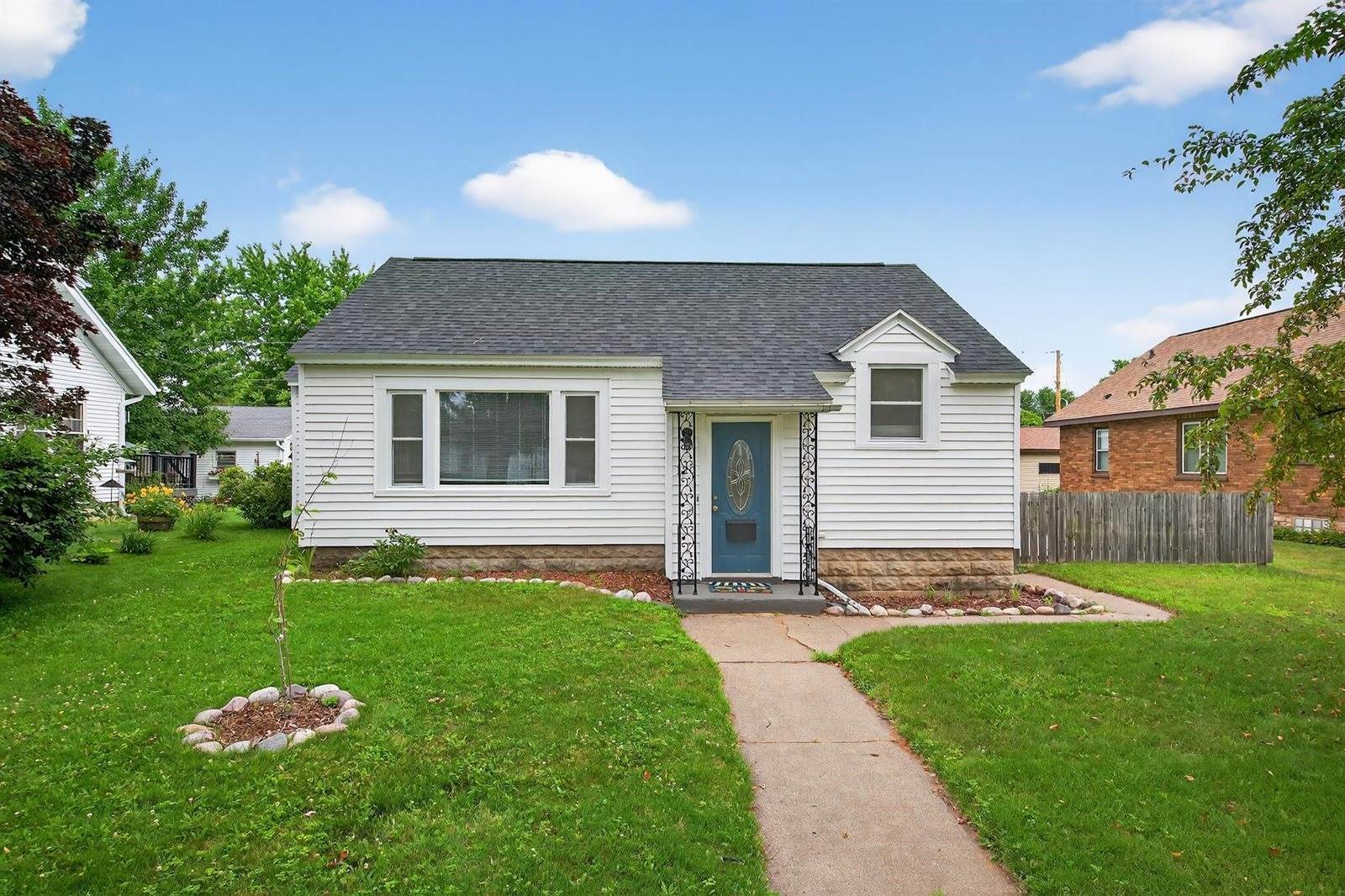 120 Adams Avenue, Port Edwards, WI 54469