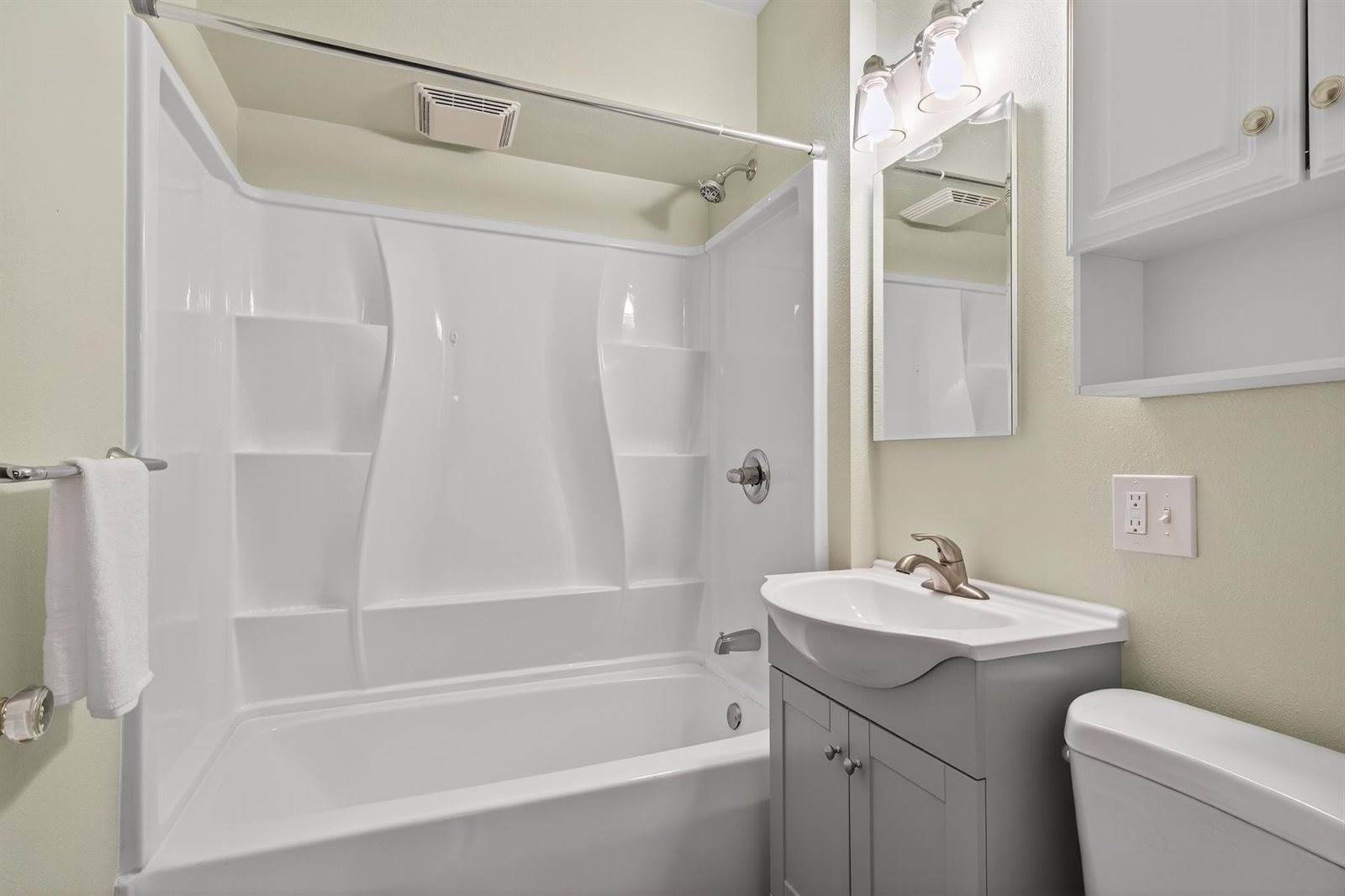 120 Adams Avenue, Port Edwards, WI 54469