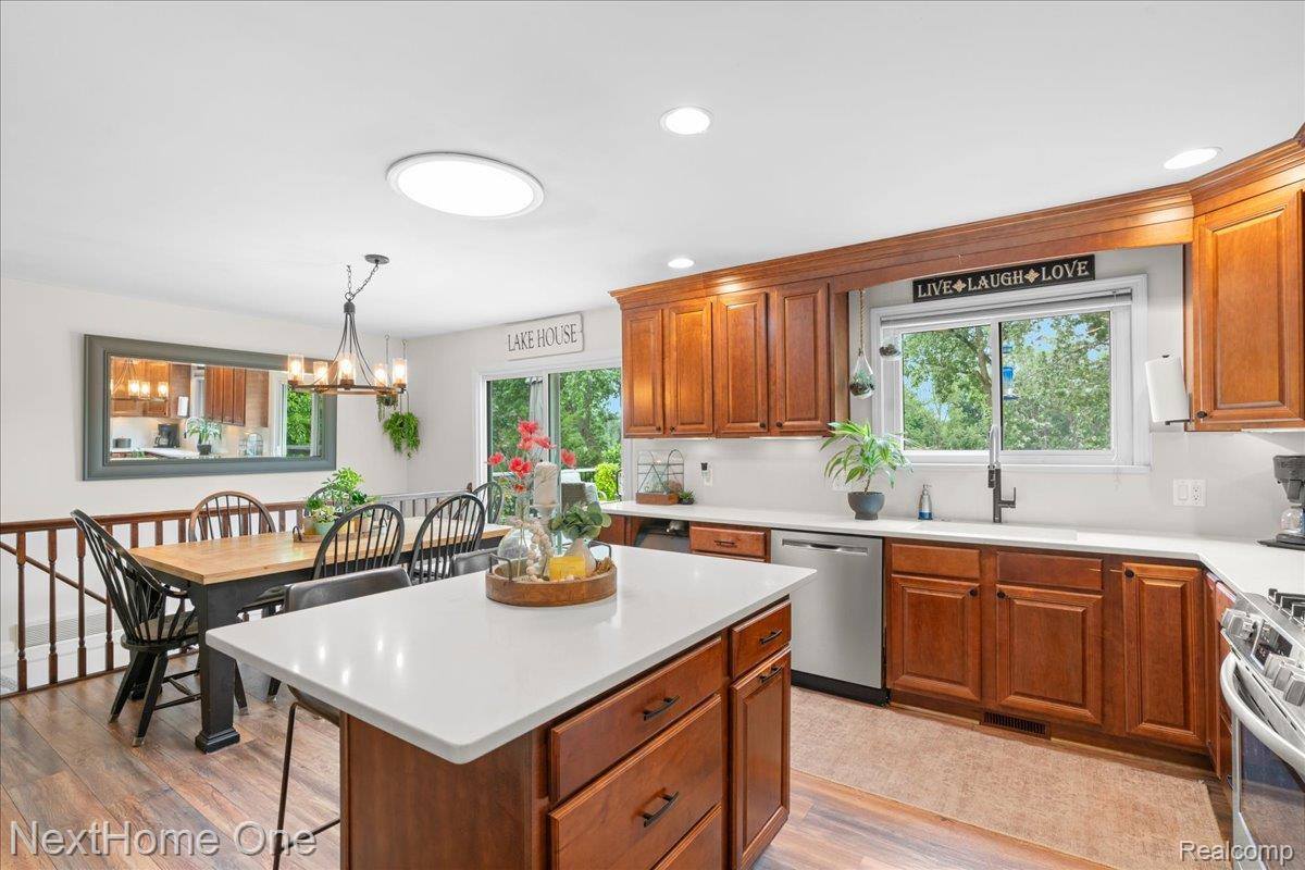 950 Intervale Drive, HighlandCharterTownship_Oakland, MI 48357