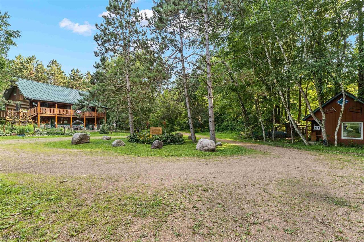 N11875 County Road P, Iola, WI 54945