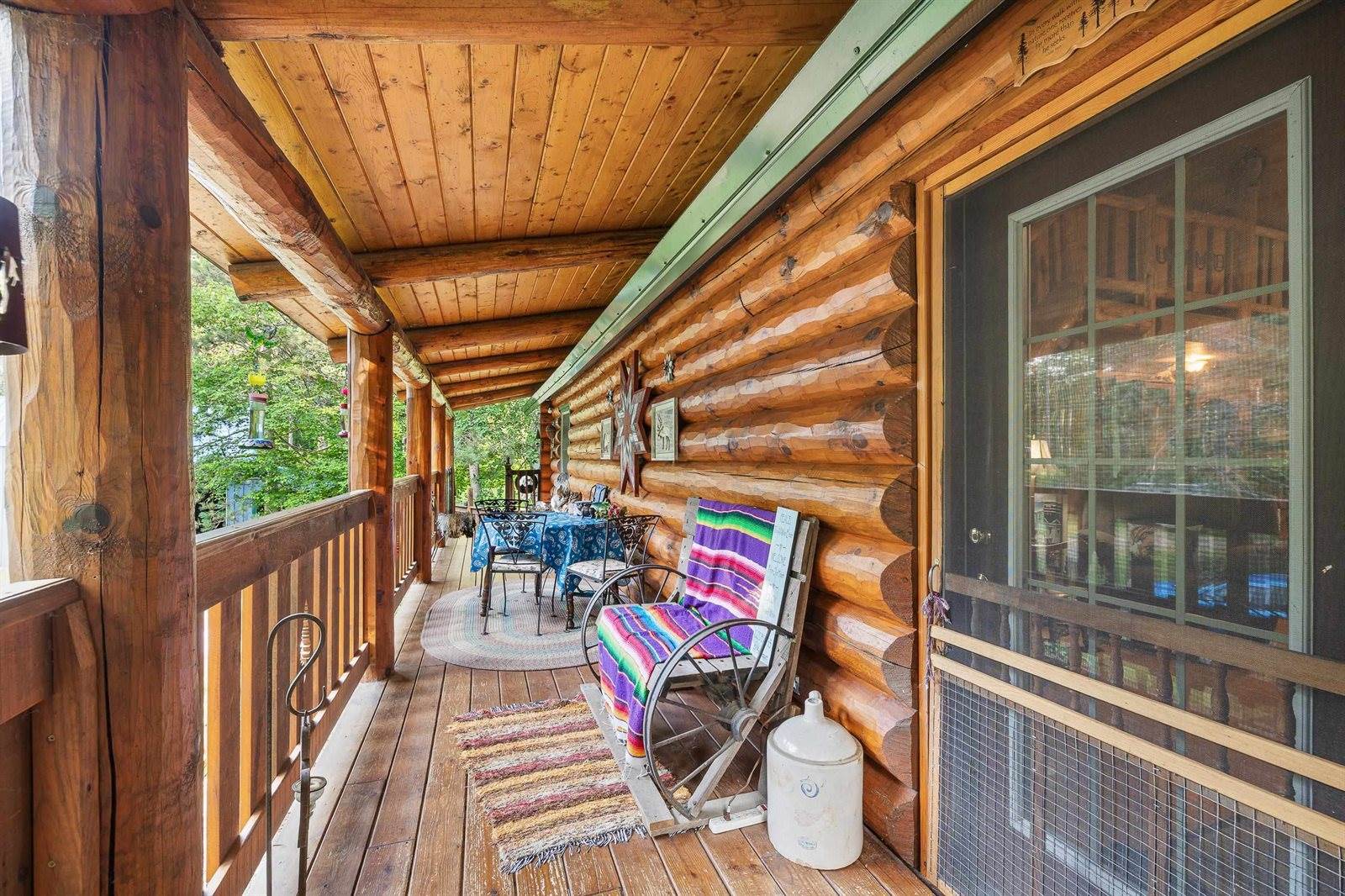 N11875 County Road P, Iola, WI 54945