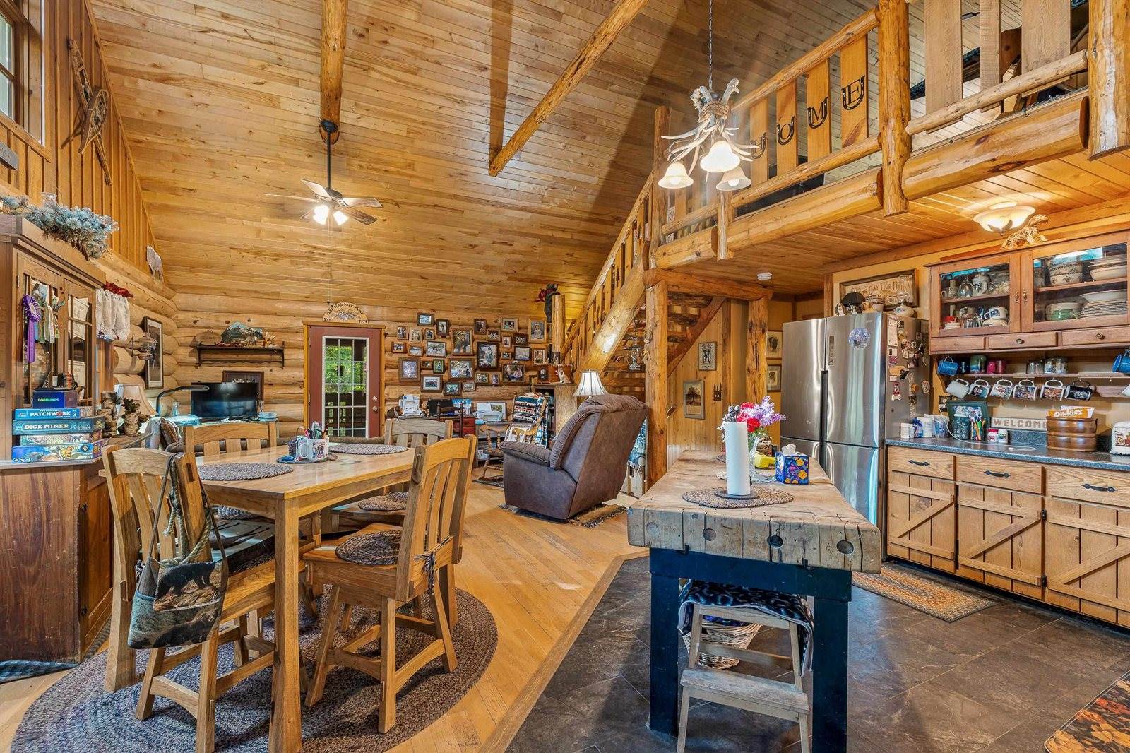 N11875 County Road P, Iola, WI 54945