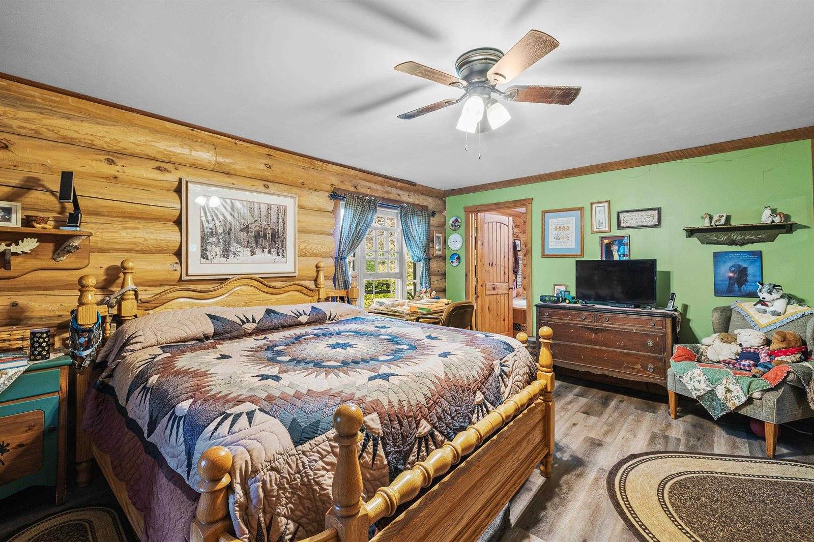 N11875 County Road P, Iola, WI 54945