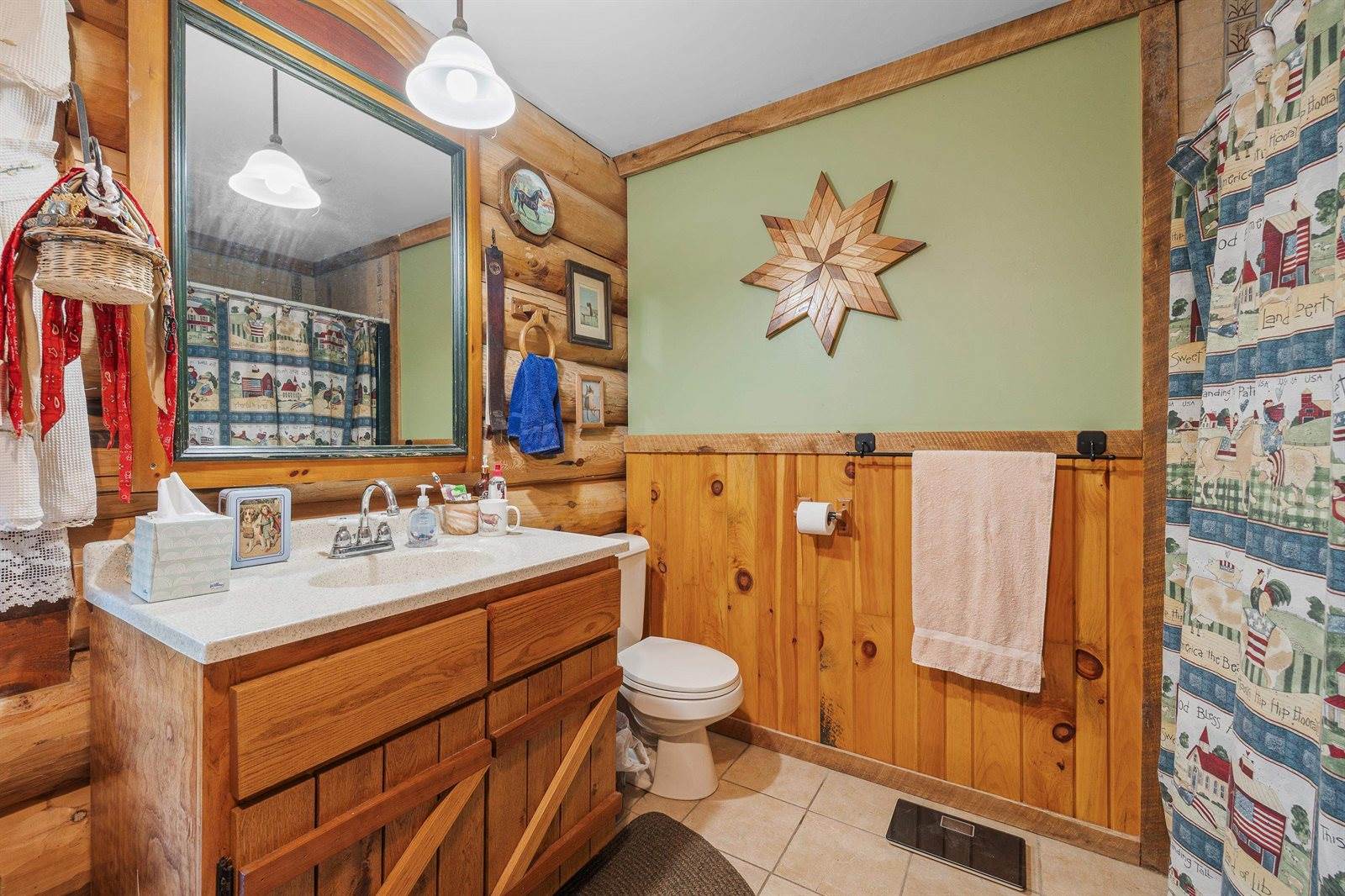 N11875 County Road P, Iola, WI 54945