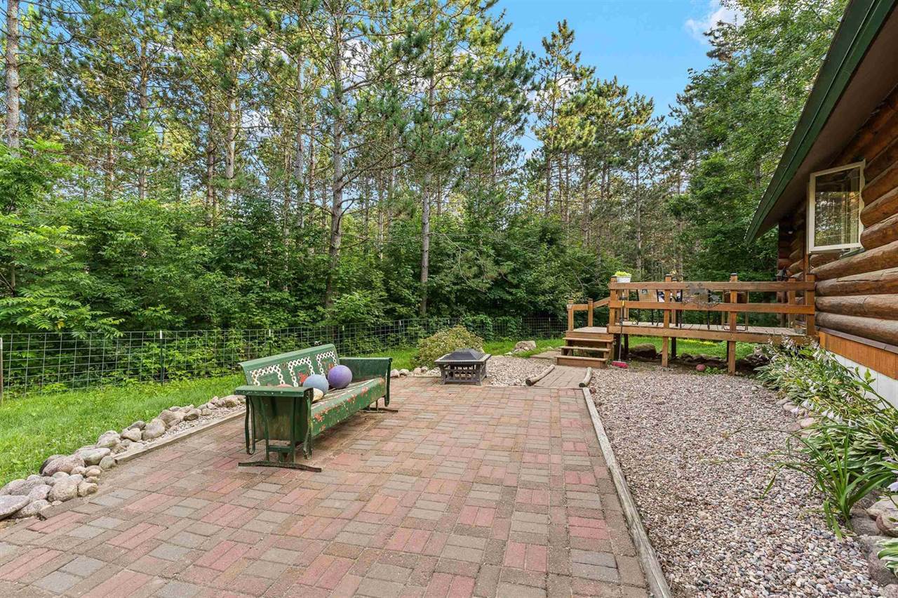 N11875 County Road P, Iola, WI 54945