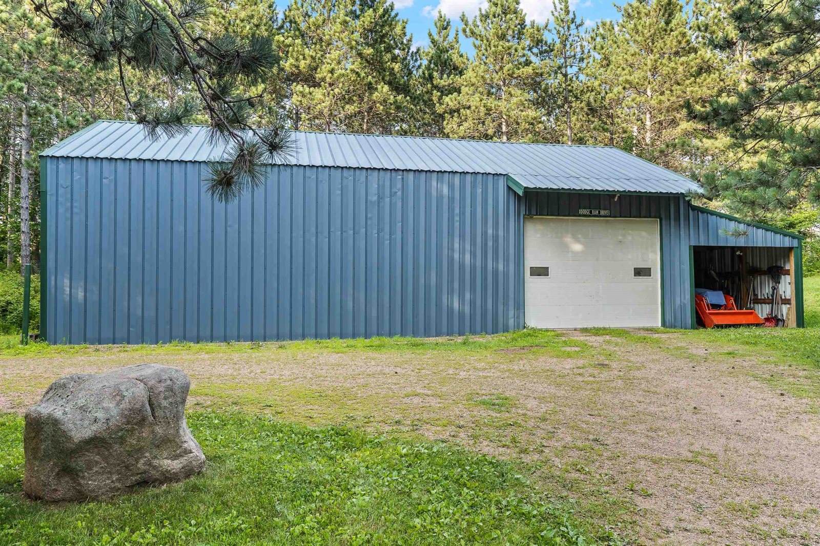 N11875 County Road P, Iola, WI 54945