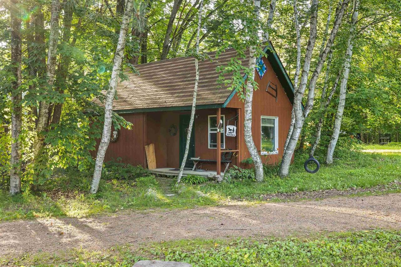 N11875 County Road P, Iola, WI 54945