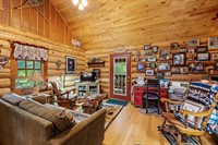 N11875 County Road P, Iola, WI 54945