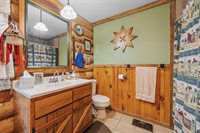 N11875 County Road P, Iola, WI 54945