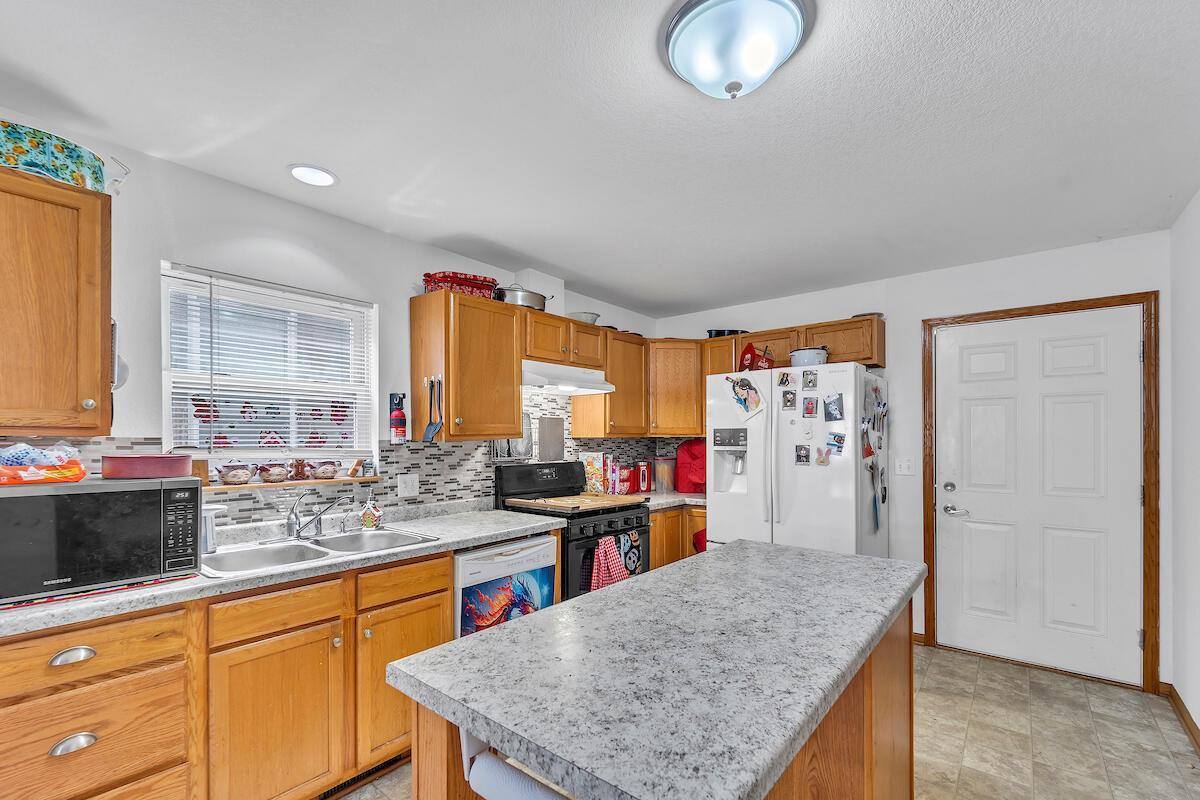 2026 S 14th STREET, Milwaukee, WI 53204