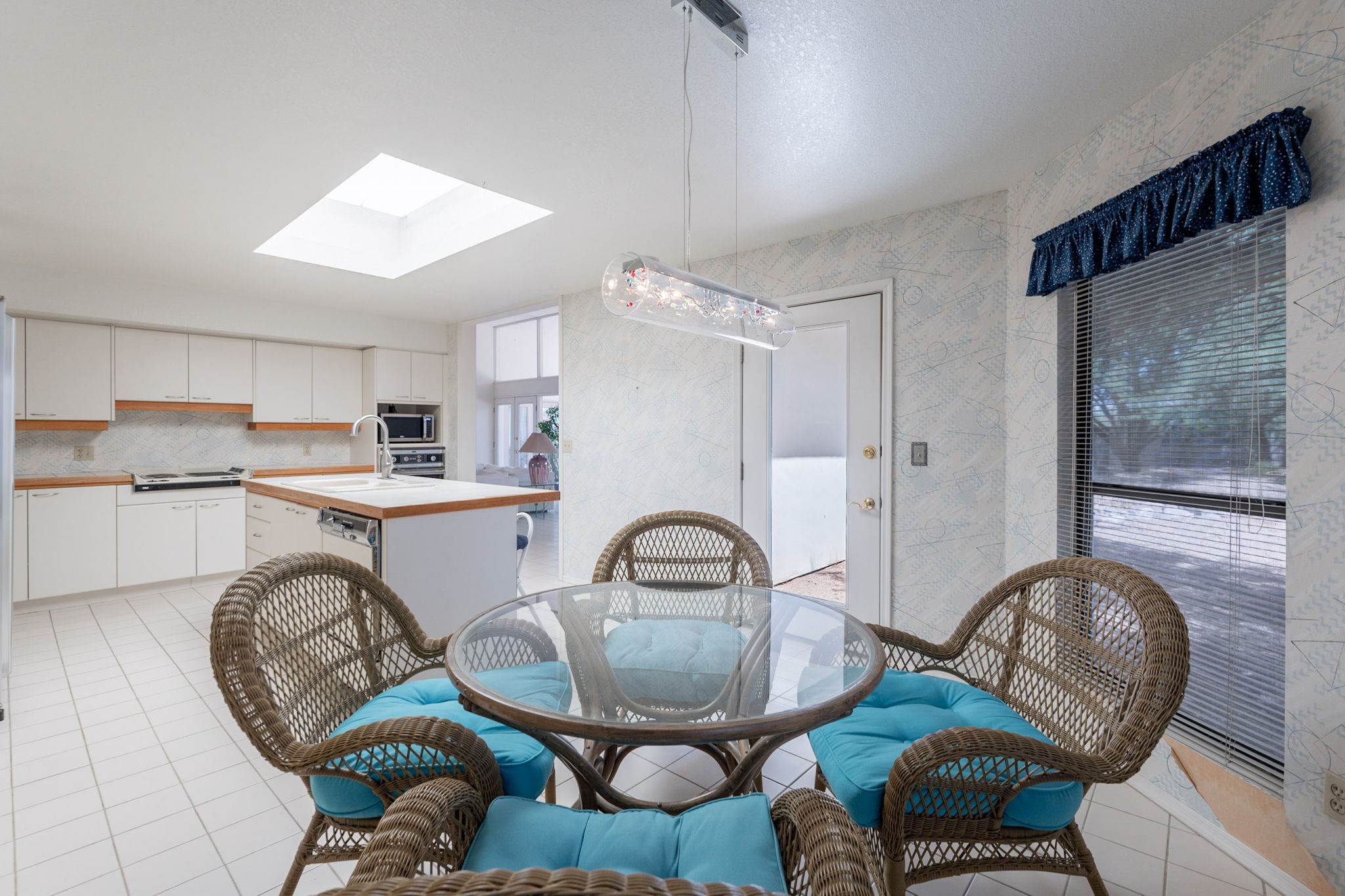 8731 E San Felipe Dr, Scottsdale, AZ 85258