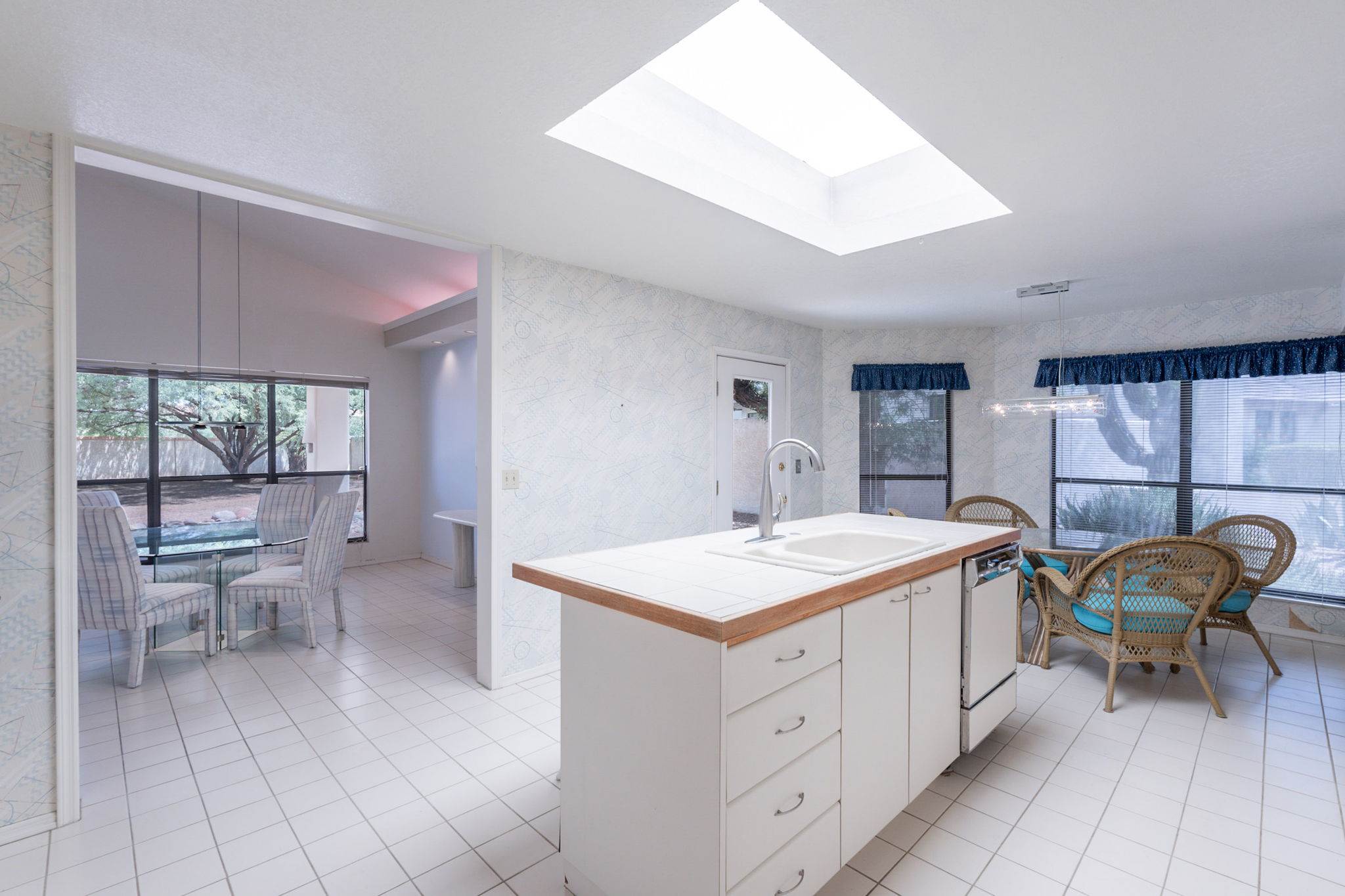 8731 E San Felipe Dr, Scottsdale, AZ 85258