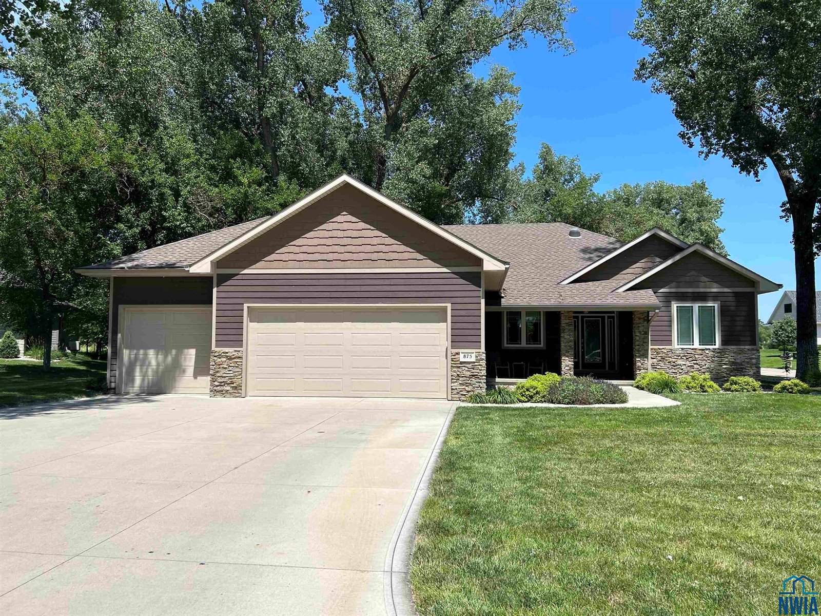 875 E Sawgrass Trail, Dakota Dunes, SD 57049