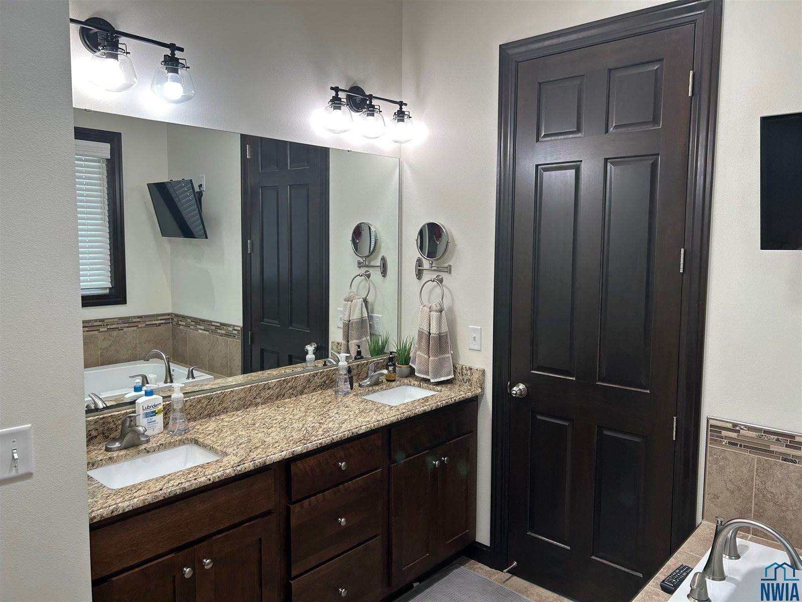 875 E Sawgrass Trail, Dakota Dunes, SD 57049