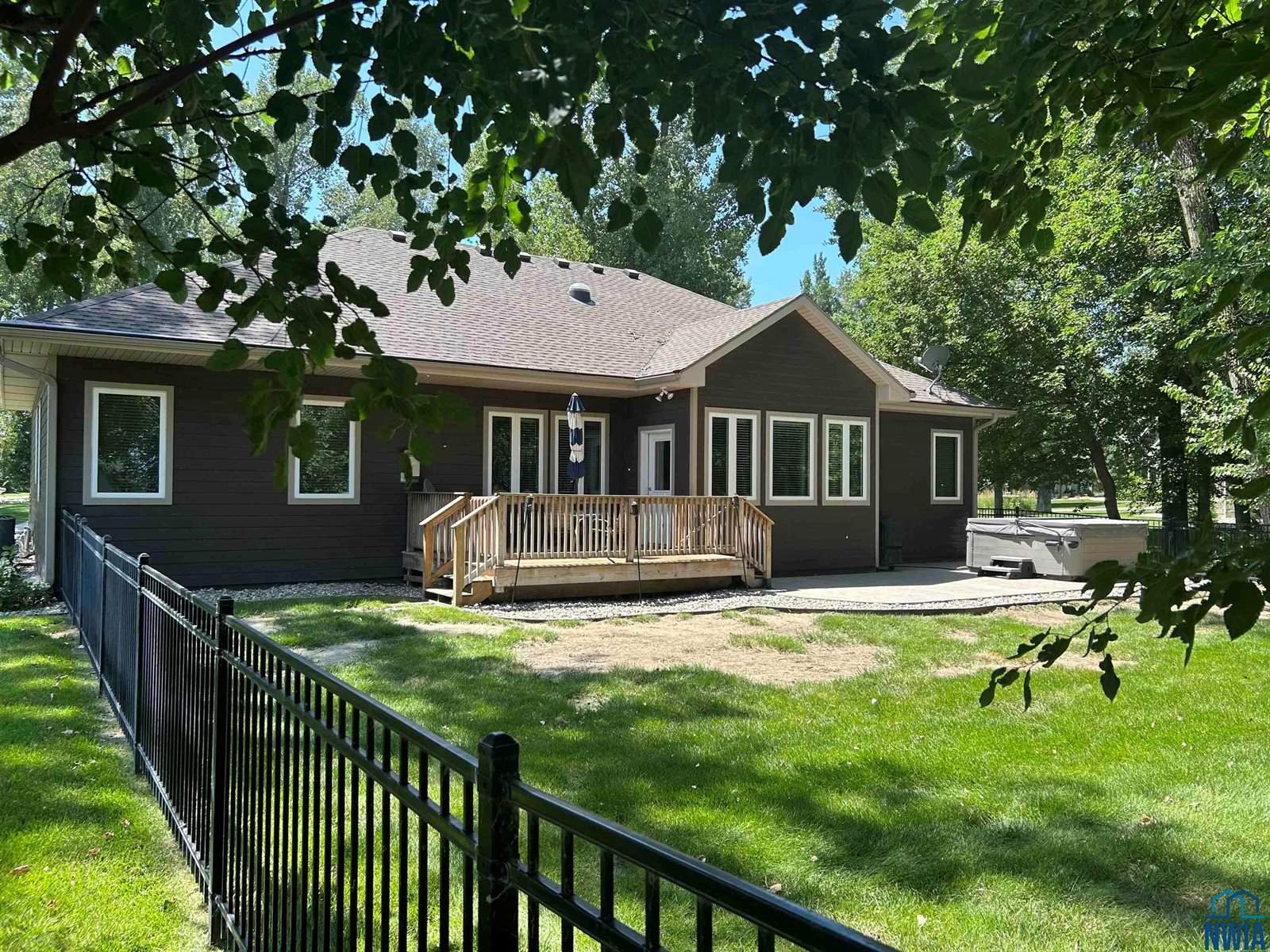 875 E Sawgrass Trail, Dakota Dunes, SD 57049