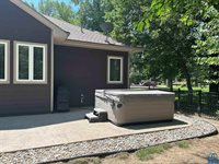 875 E Sawgrass Trail, Dakota Dunes, SD 57049