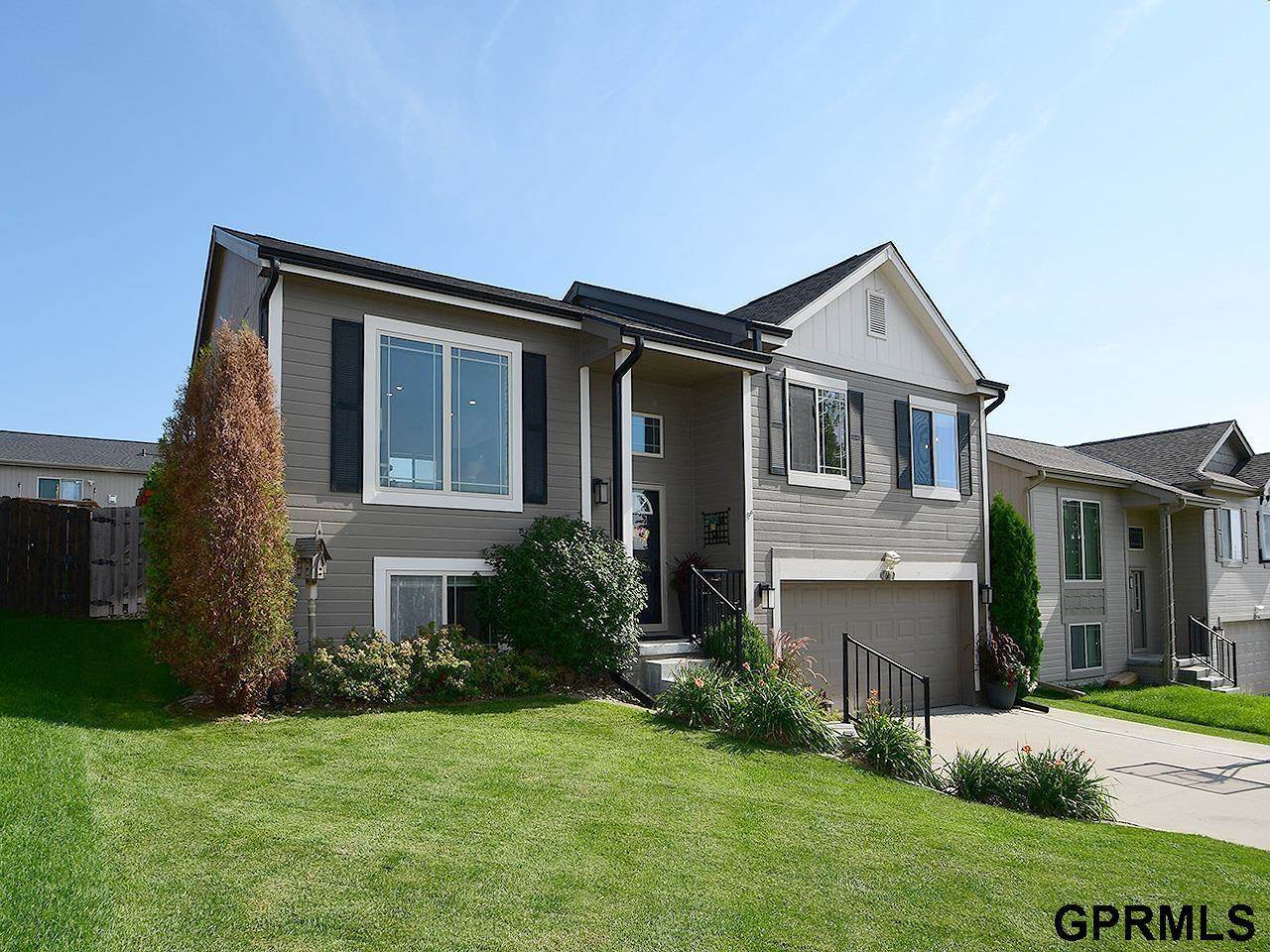 14602 Gilder Avenue, Bennington, NE 68007