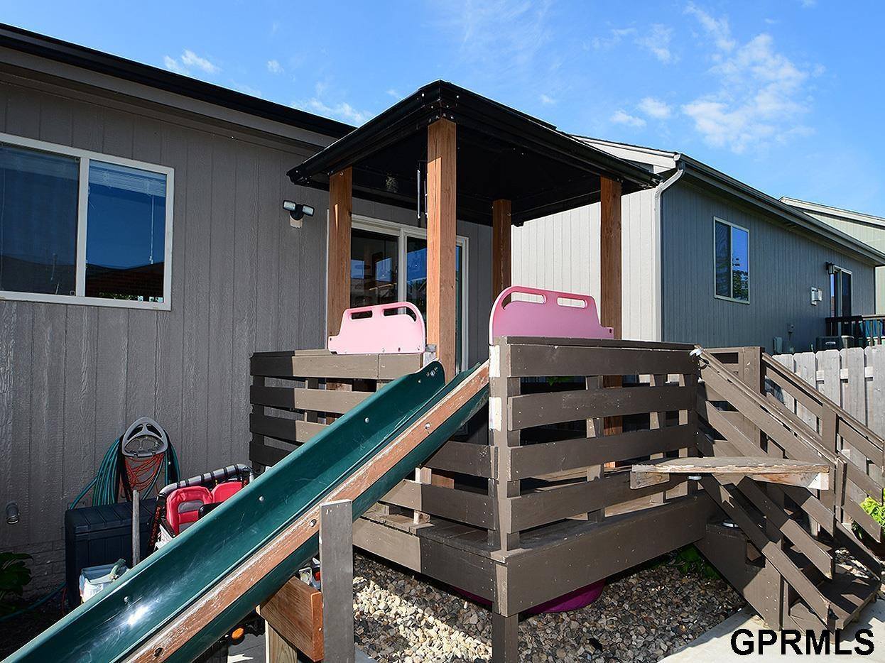 14602 Gilder Avenue, Bennington, NE 68007