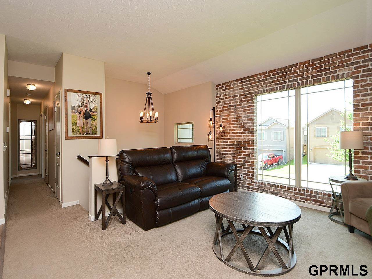 14602 Gilder Avenue, Bennington, NE 68007