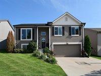 14602 Gilder Avenue, Bennington, NE 68007