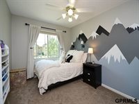 14602 Gilder Avenue, Bennington, NE 68007