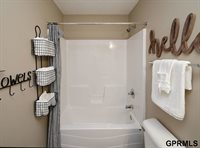 14602 Gilder Avenue, Bennington, NE 68007