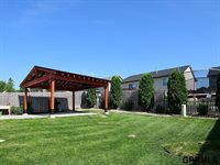14602 Gilder Avenue, Bennington, NE 68007
