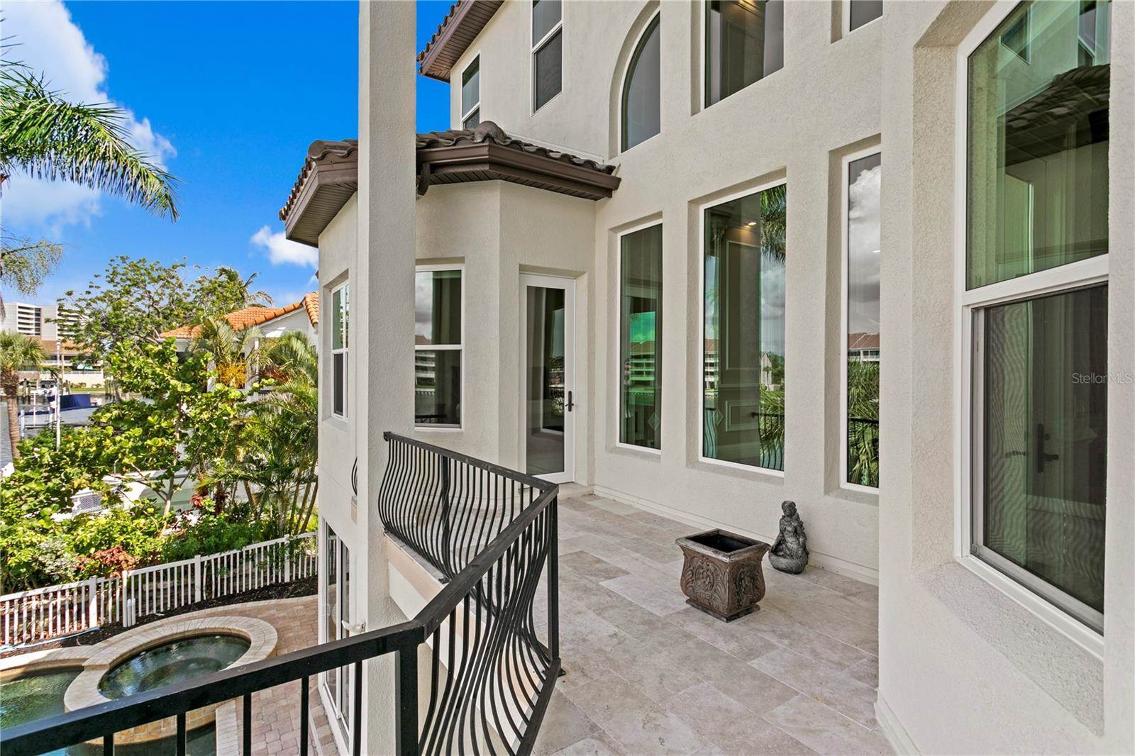 6109 S Pasadena Point Boulevard, Saint Petersburg, FL 33707