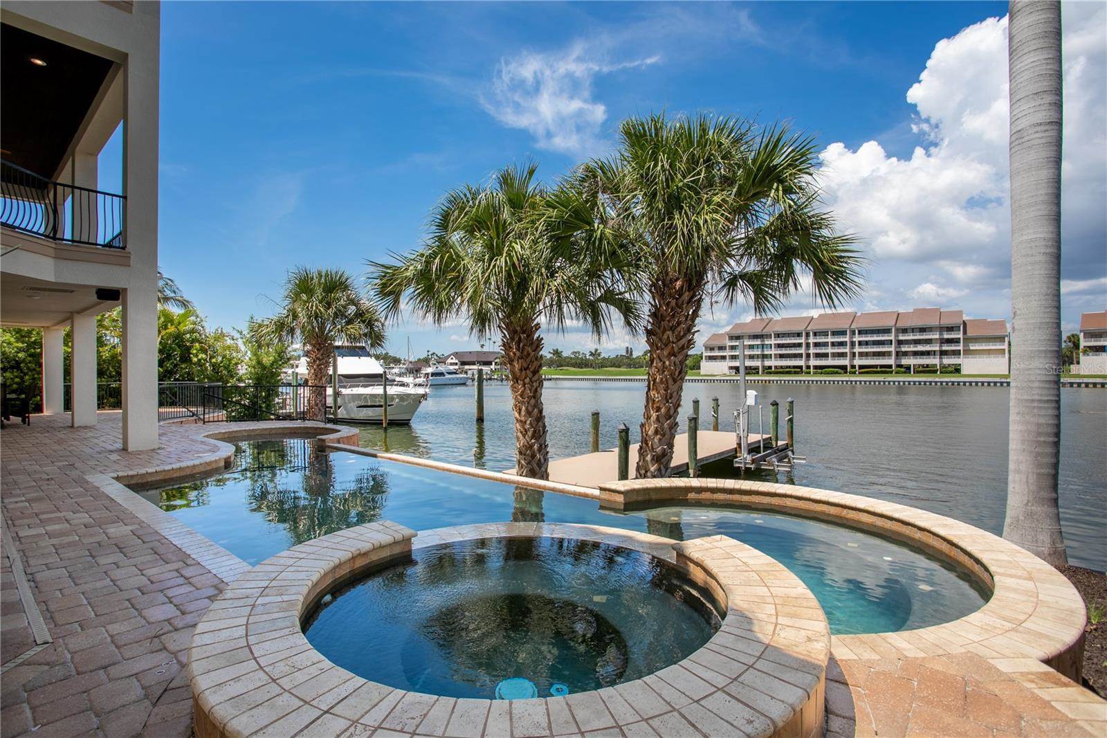 6109 S Pasadena Point Boulevard, Saint Petersburg, FL 33707