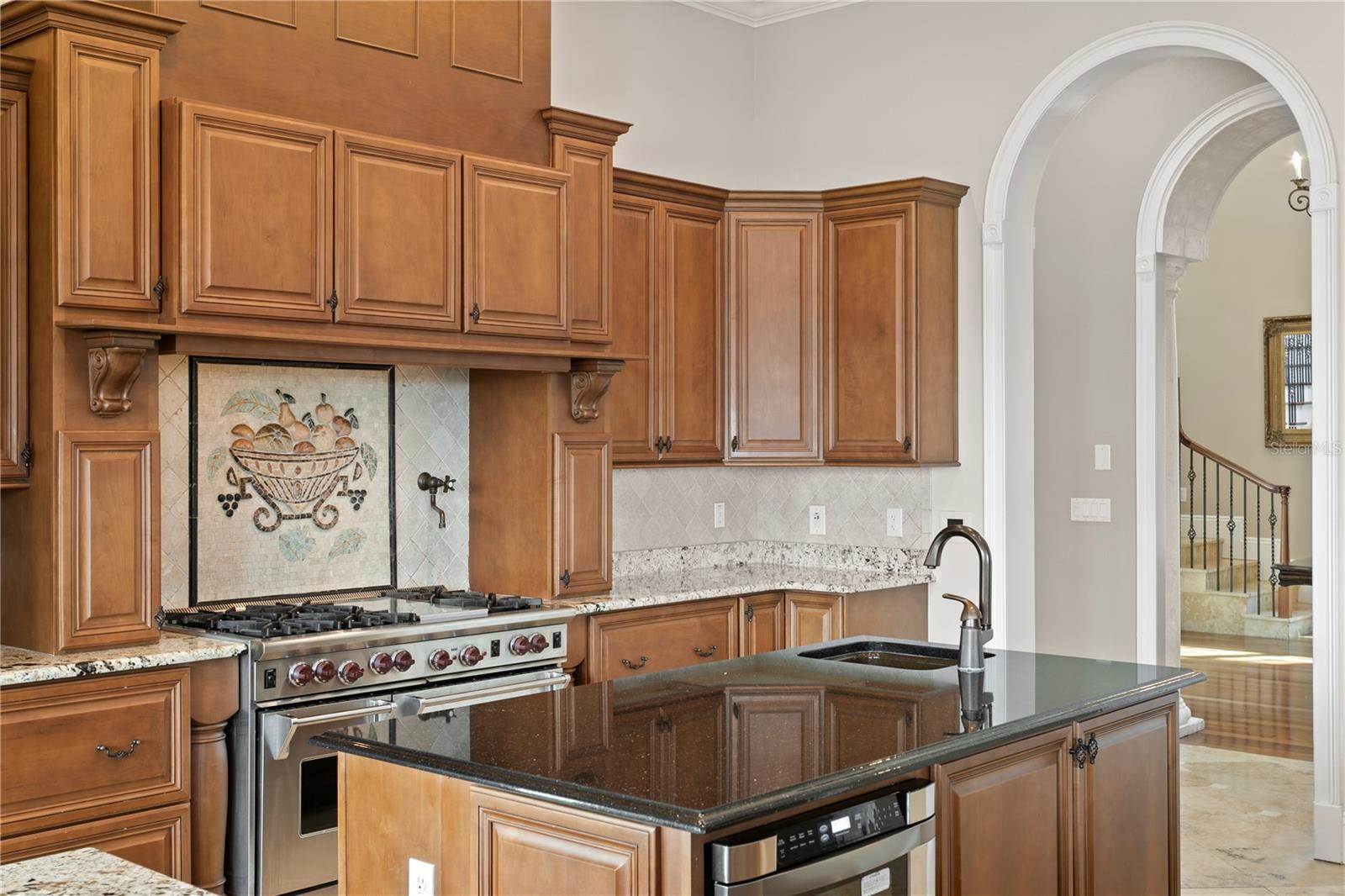 6109 S Pasadena Point Boulevard, Saint Petersburg, FL 33707