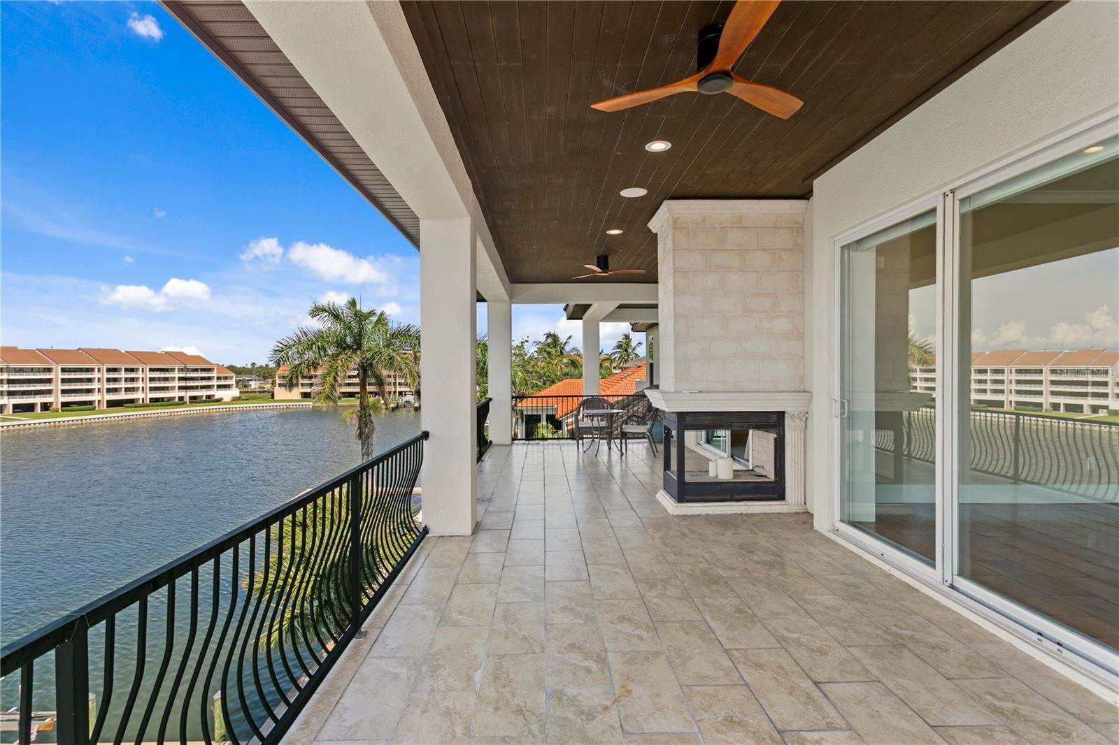 6109 S Pasadena Point Boulevard, Saint Petersburg, FL 33707