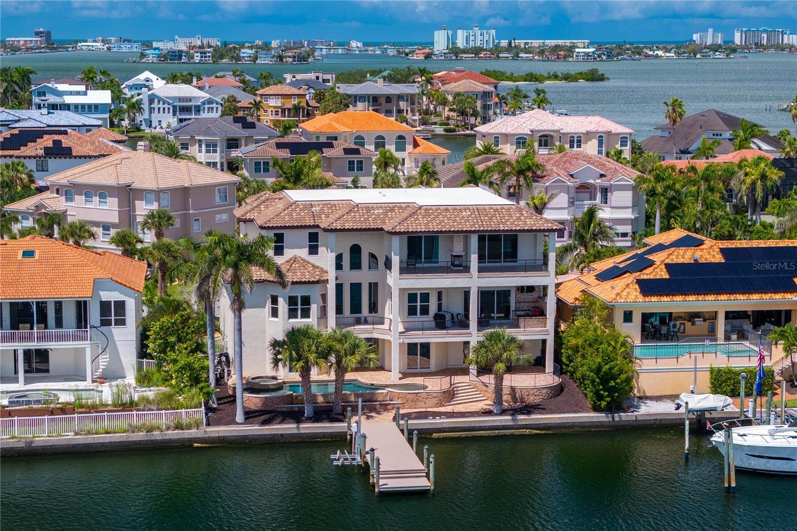 6109 S Pasadena Point Boulevard, Saint Petersburg, FL 33707