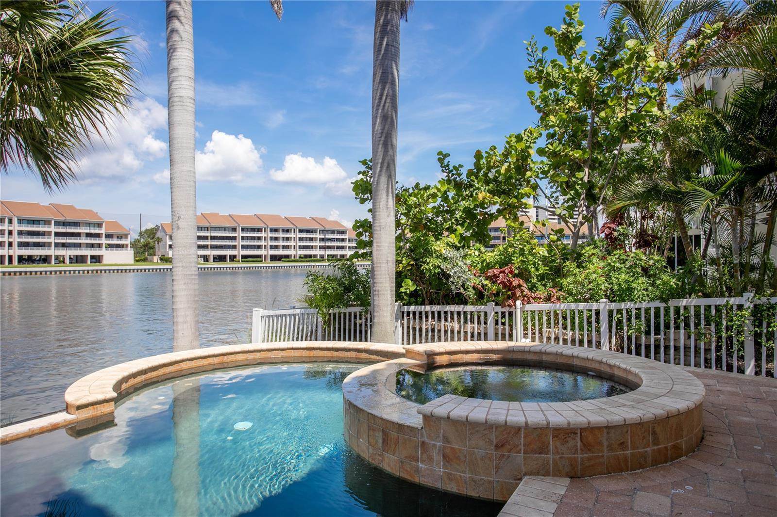 6109 S Pasadena Point Boulevard, Saint Petersburg, FL 33707