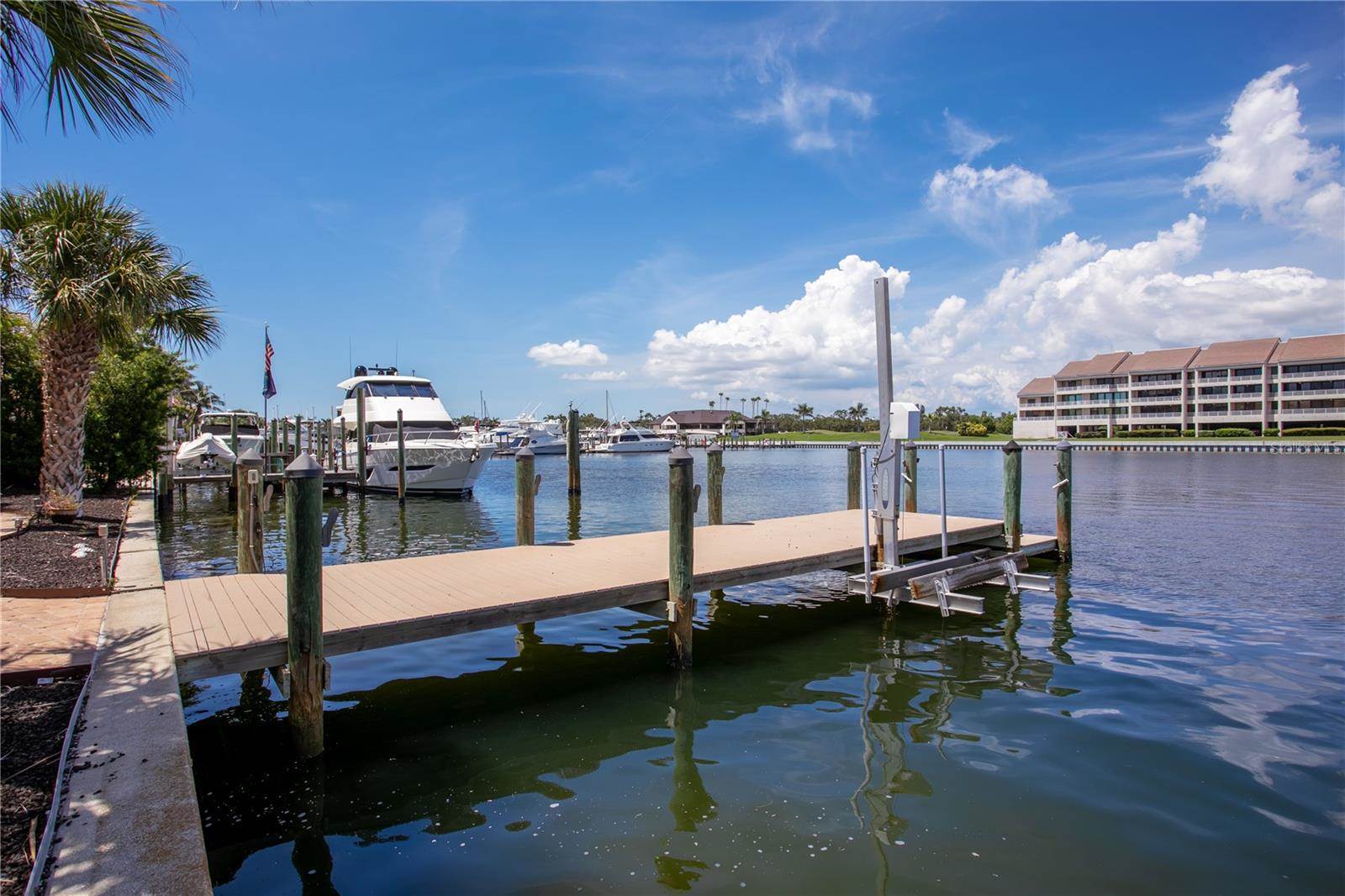 6109 S Pasadena Point Boulevard, Saint Petersburg, FL 33707