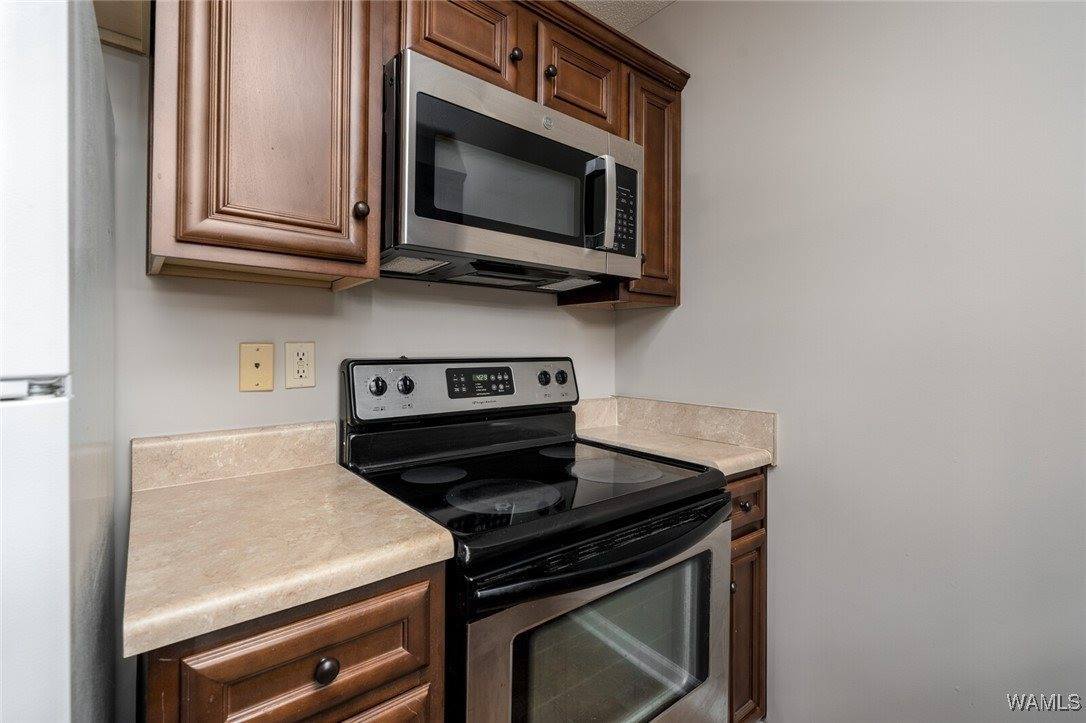 4615 Oak Meadow Divide, Northport, AL 35473