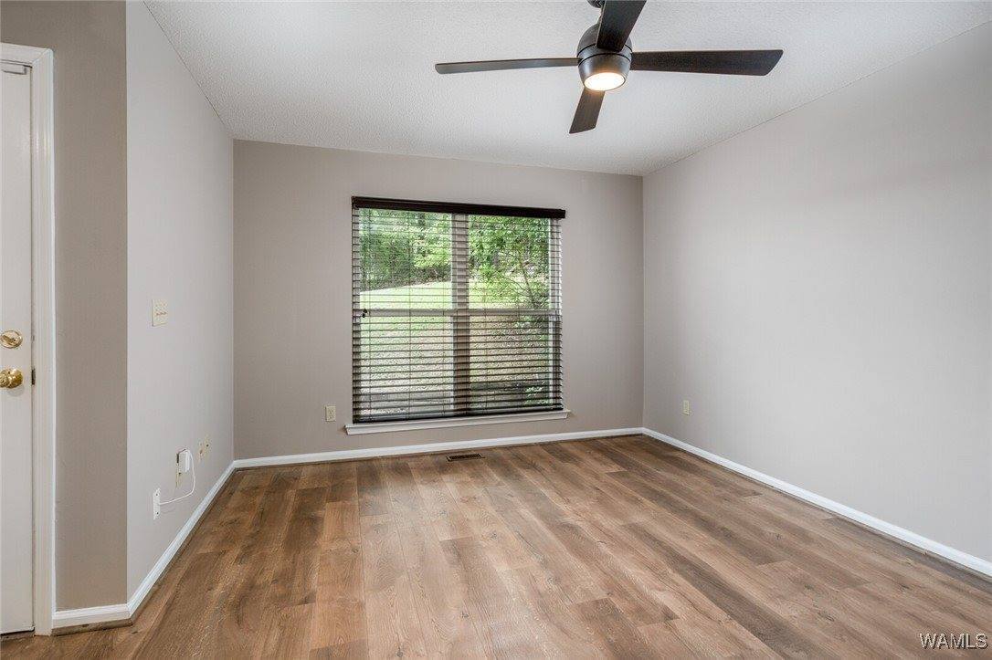 4615 Oak Meadow Divide, Northport, AL 35473