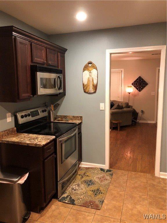 10241 Meadowood Drive, Tuscaloosa, AL 35405