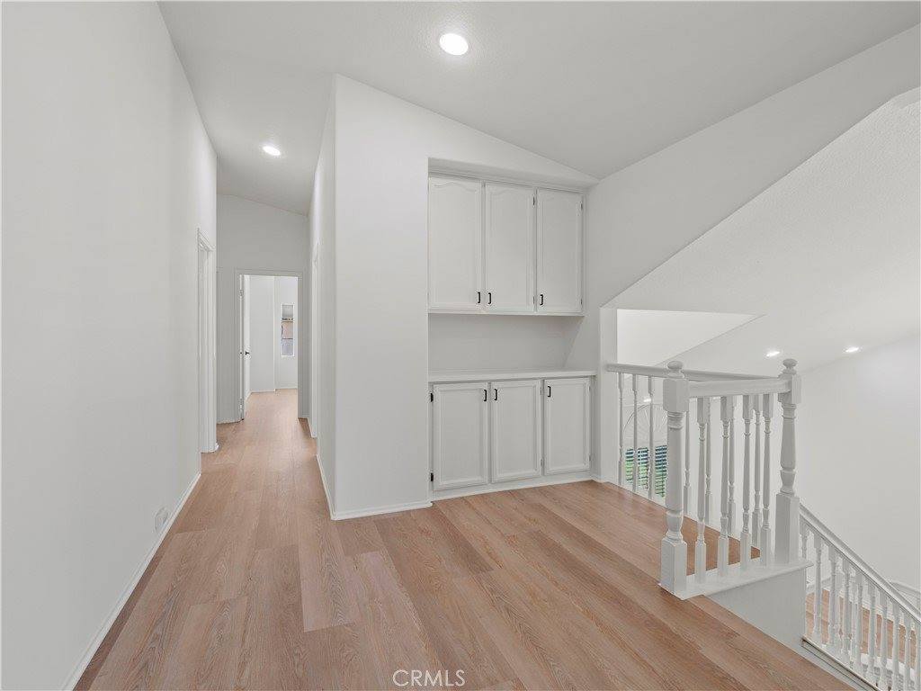 22325 Mandarin Lane, Saugus, CA 91390