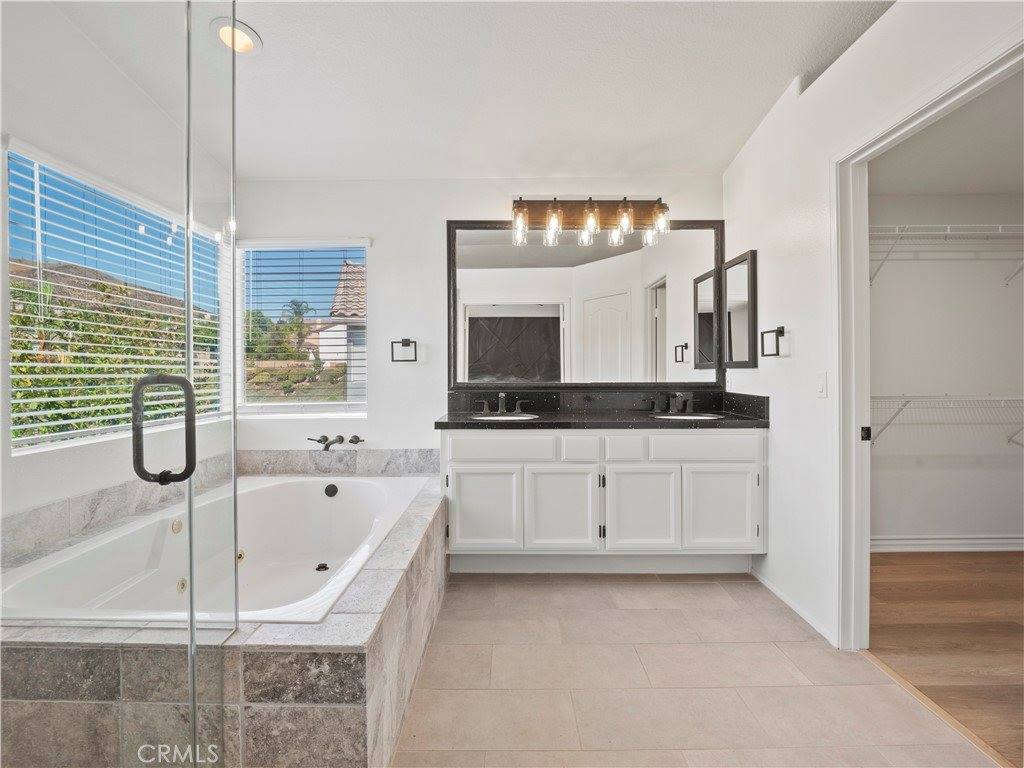 22325 Mandarin Lane, Saugus, CA 91390