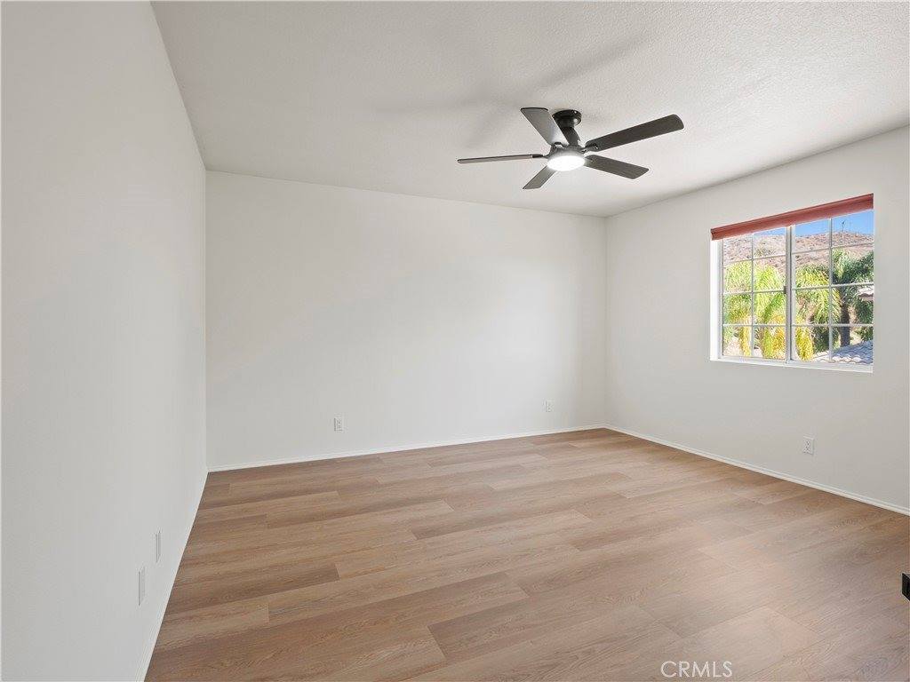 22325 Mandarin Lane, Saugus, CA 91390