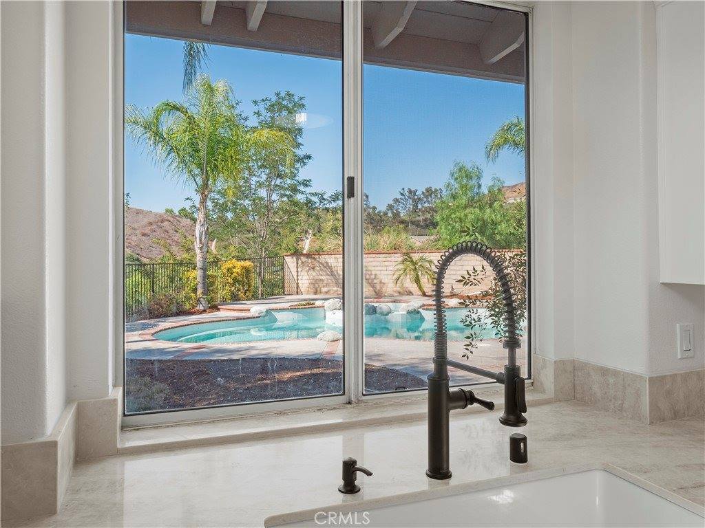 22325 Mandarin Lane, Saugus, CA 91390