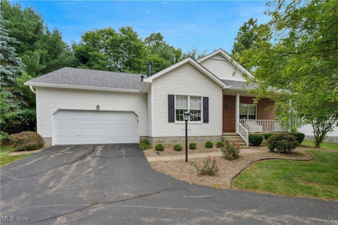 8 Hedgerow Place, New Middletown, OH 44442