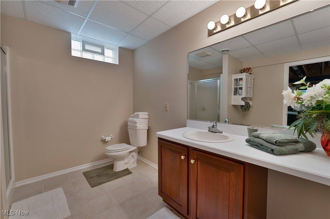 8 Hedgerow Place, New Middletown, OH 44442