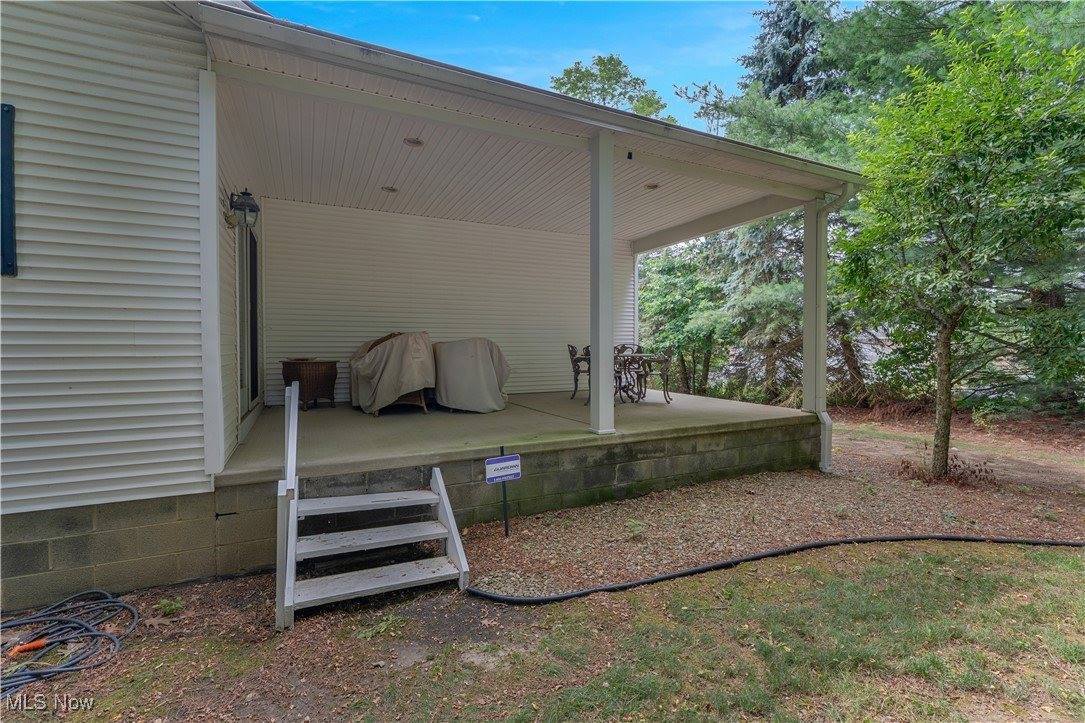 8 Hedgerow Place, New Middletown, OH 44442