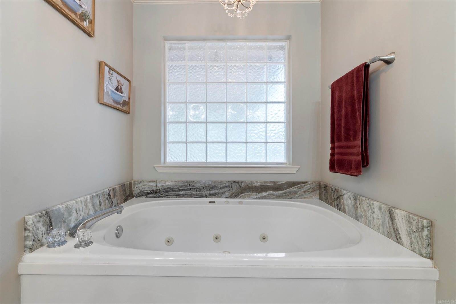 101 Quail Valley Road, Sherwood, AR 72120