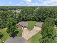 30 McClellan Drive, Cabot, AR 72023