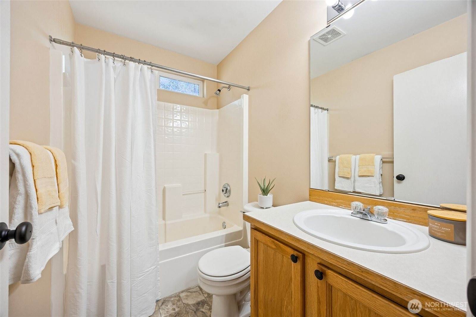 2144 McDonald Avenue, Dupont, WA 98327