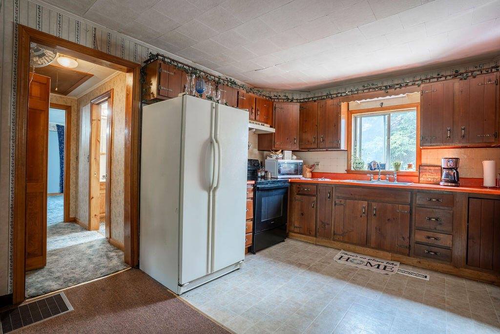 49 Center Street, Brownville, ME 04414