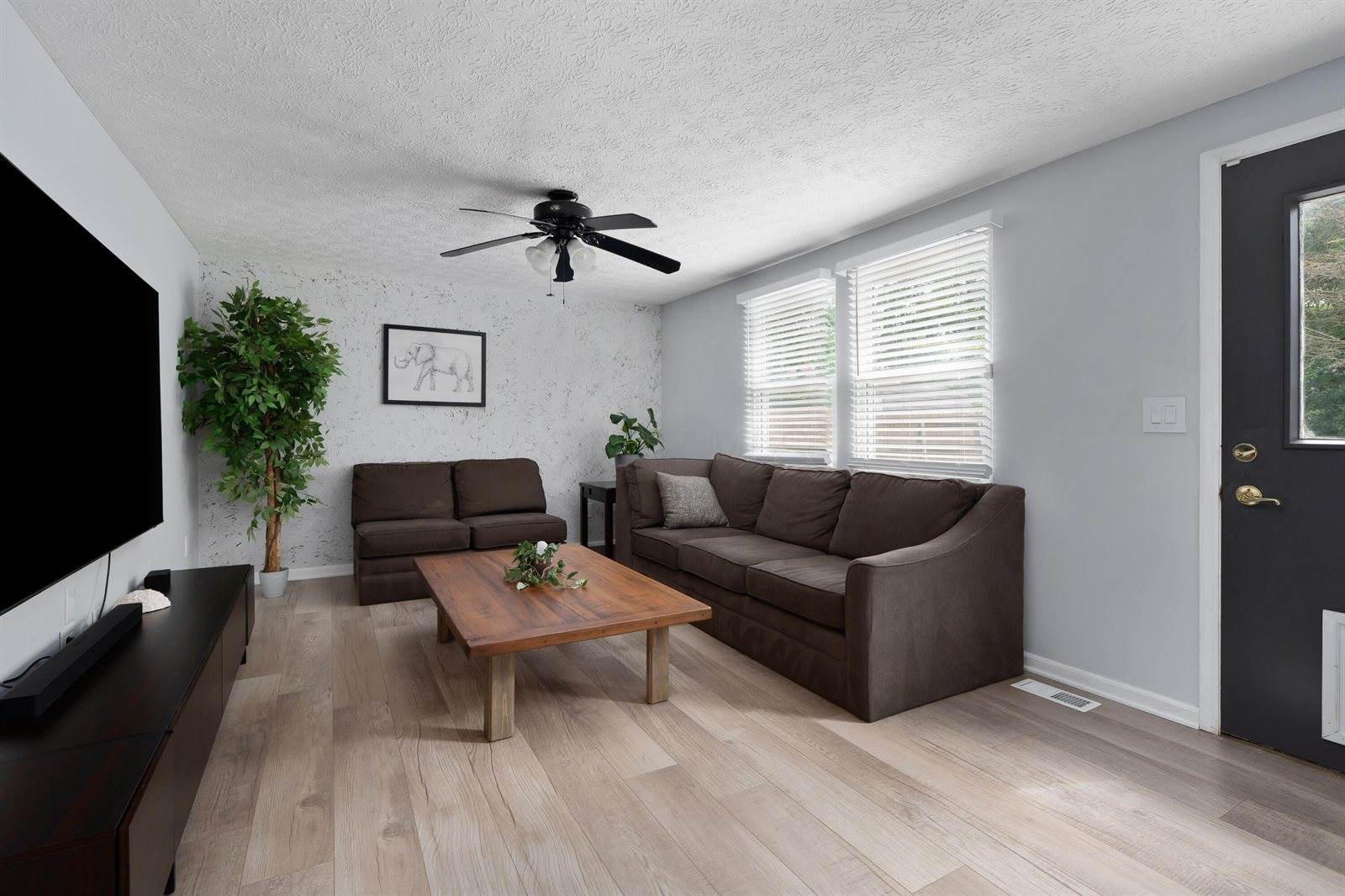 2178 Leah Lane, Reynoldsburg, OH 43068